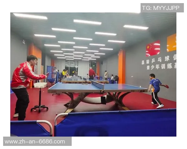 佩特拉·索林、王励勤走进世界青少年乒乓球训练营